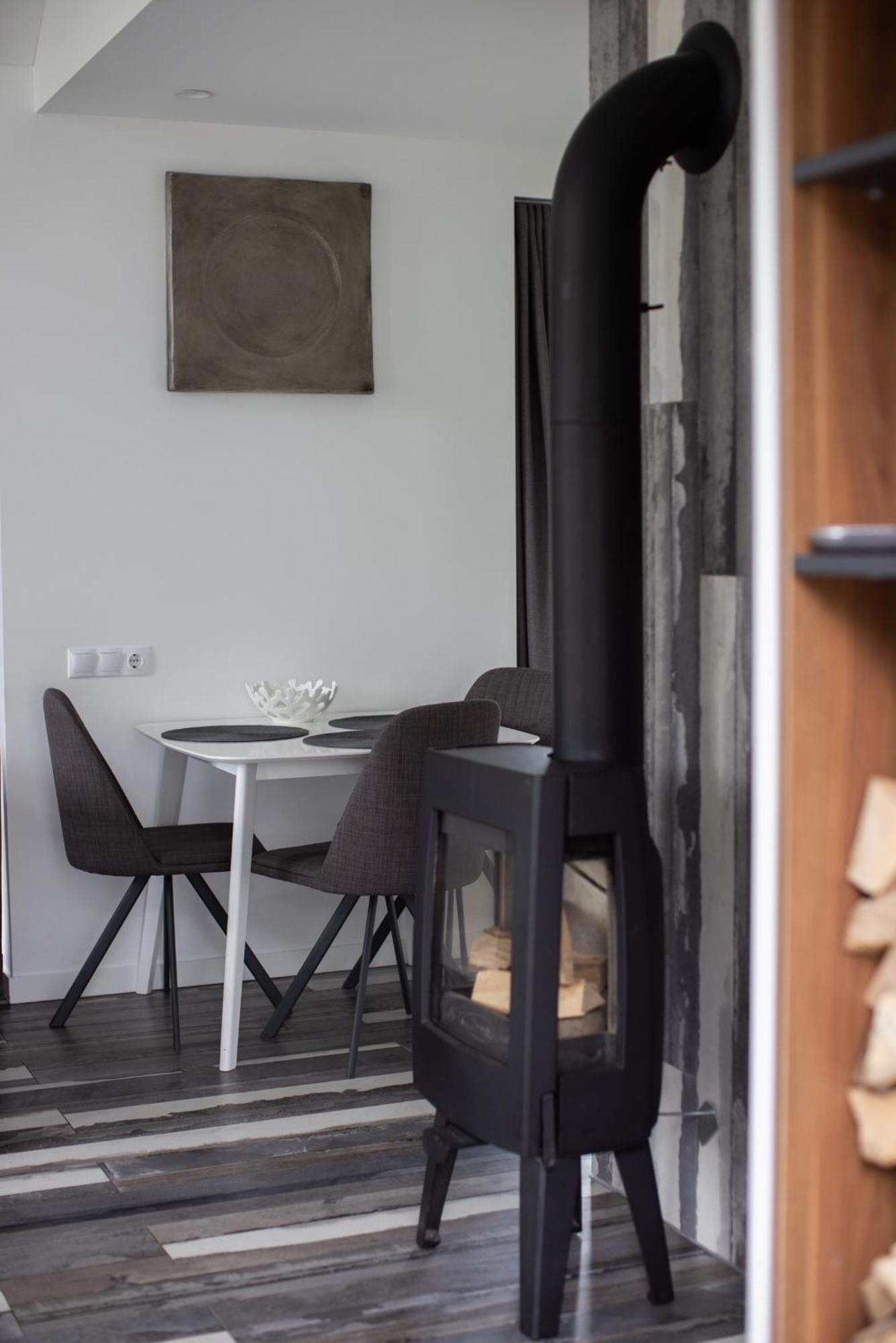 Utriai Guest Place Ngoại thất bức ảnh