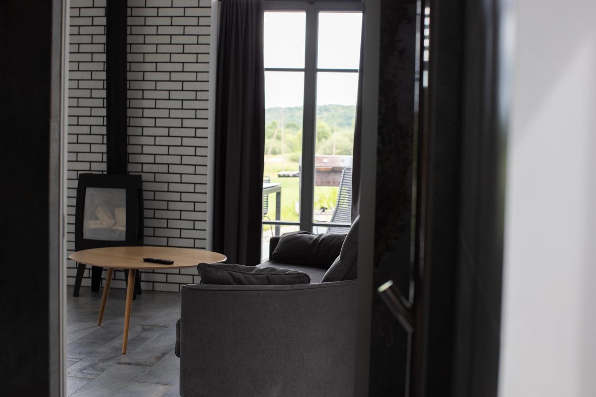 Utriai Guest Place Ngoại thất bức ảnh